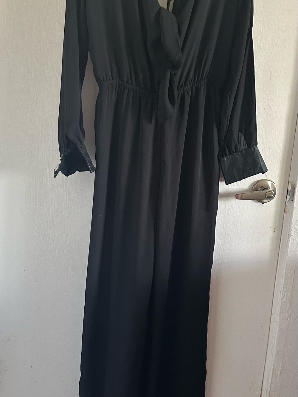 Elegant Black Long Sleeve Maxi Dress